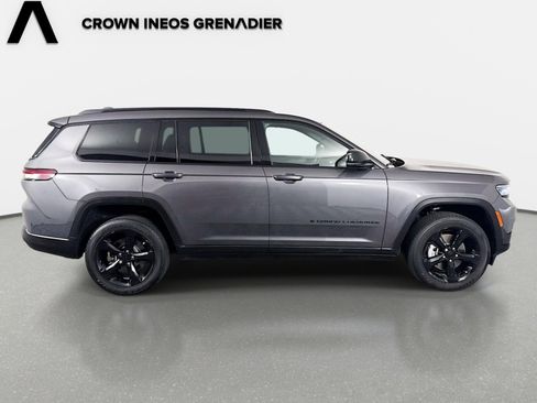 Used 2024 Jeep Grand Cherokee L Altitude AWD/4WD image 4