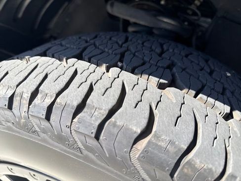 Used 2018 Toyota Tundra Platinum image 25