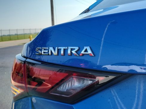 Certified 2022 Nissan Sentra SV w/ Trunk Package image 6