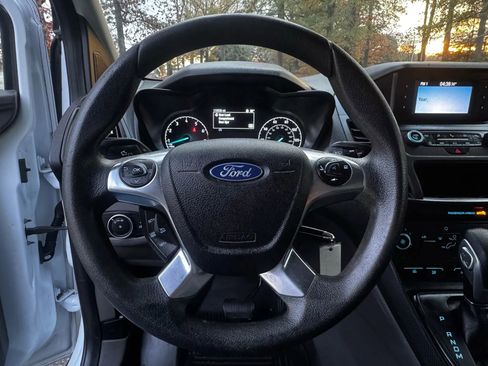 Used 2019 Ford Transit Connect XL image 17