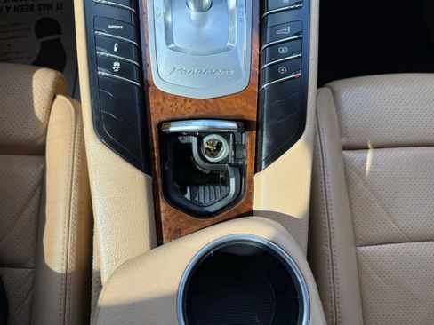 Used 2012 Porsche Panamera RWD image 66