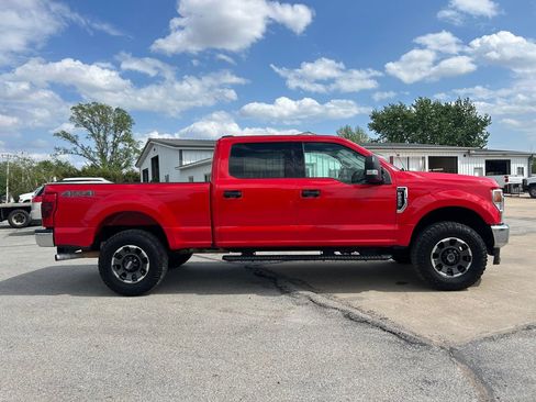 Used 2020 Ford F250 XLT w/ Snow Plow Prep Package AWD/4WD image 4