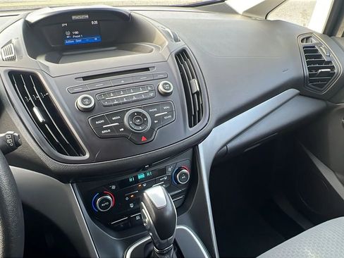Used 2017 Ford C-MAX SE image 18