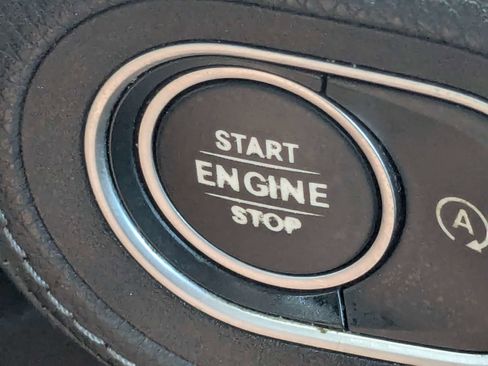 Used 2020 Mercedes-Benz GLS 450 4MATIC image 41