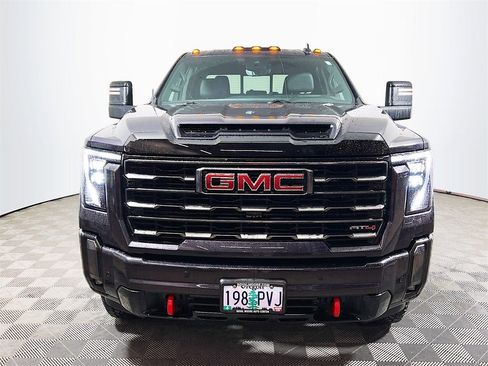 Used 2024 GMC Sierra 3500 AT4 w/ AT4 Premium Plus Package image 3