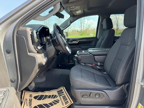 Used 2023 GMC Sierra 1500 SLE w/ Enhanced Capability Package AWD/4WD image 15