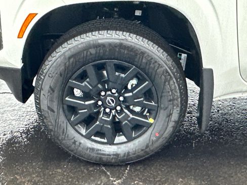New 2026 Nissan Frontier SV w/ SV Convenience Package image 10