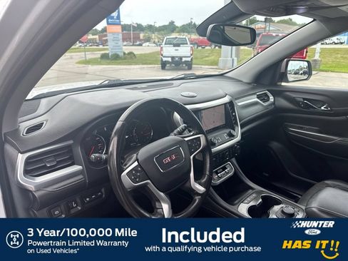 Used 2020 GMC Acadia SLT w/ Driver Alert Package II FWD image 2