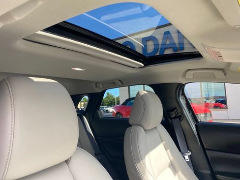 Certified 2025 MAZDA CX-30 AWD 2.5 S w/ Preferred Package image 26