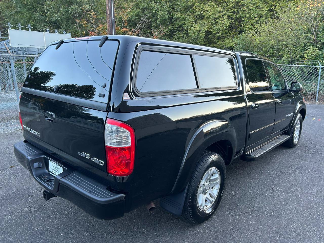 Used 2006 Toyota Tundra Limited w/ All Weather Guard Pkg AWD/4WD image 5