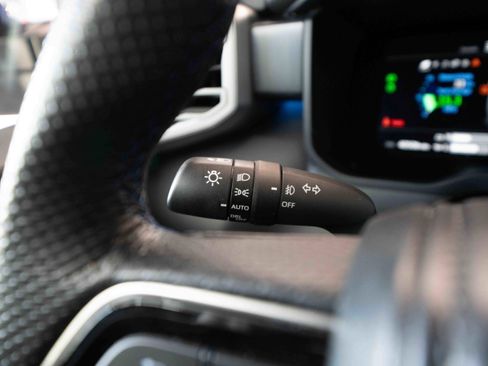 Used 2024 Toyota Tundra Platinum image 13