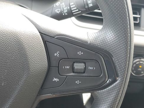 Certified 2024 Chevrolet Trax LS w/ LS Convenience Package FWD image 21