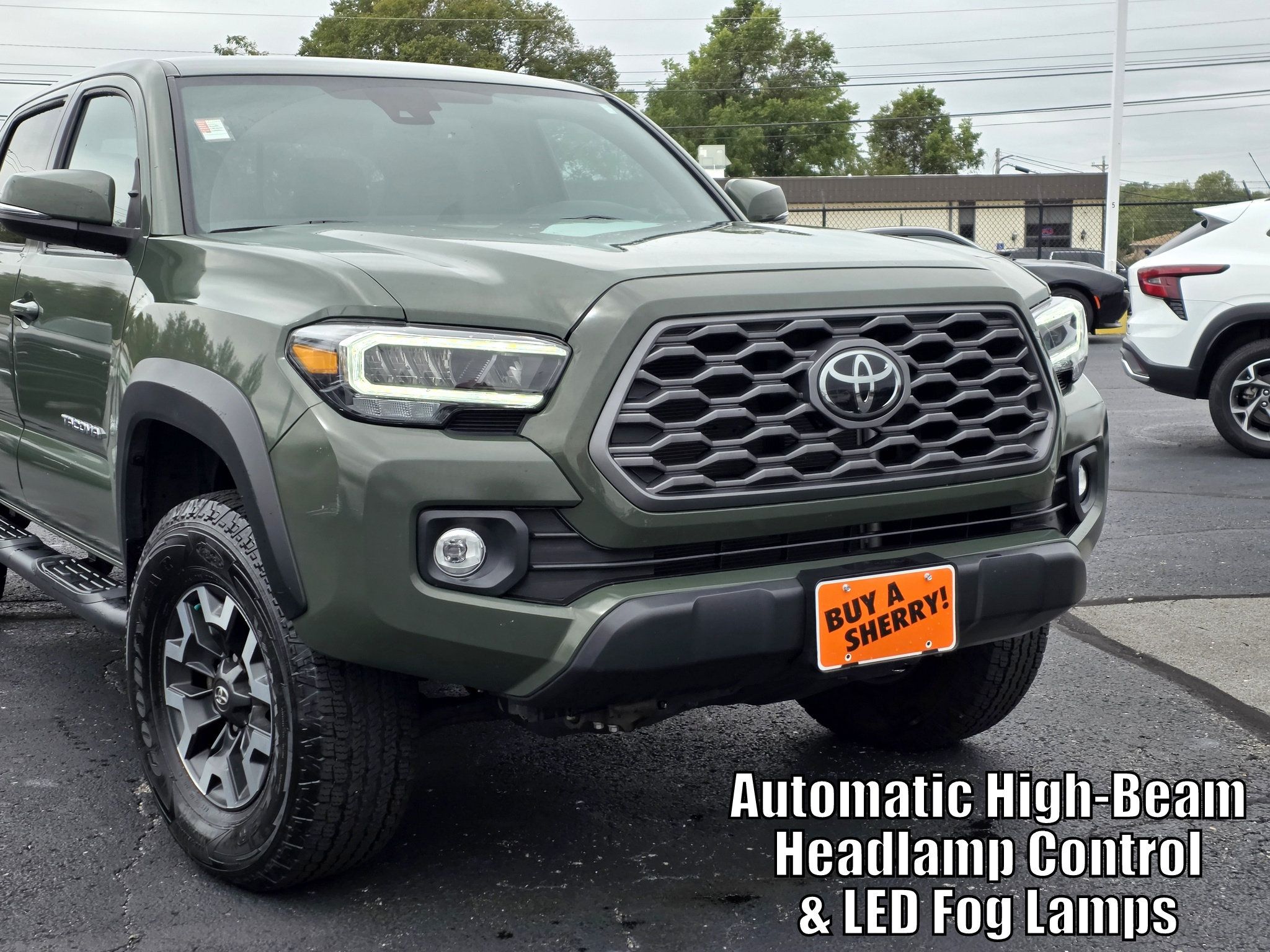 Used 2021 Toyota Tacoma TRD Off-Road w/ Technology Package AWD/4WD image 6