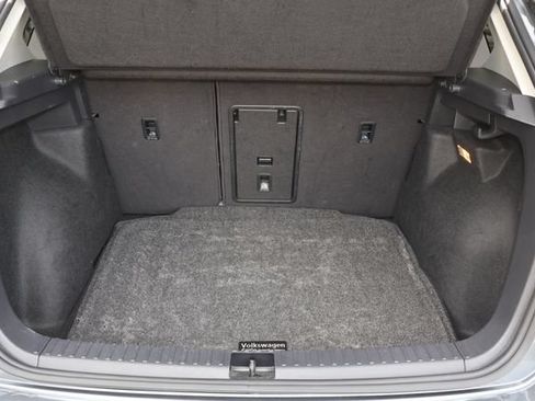 Certified 2023 Volkswagen Taos SE FWD image 19