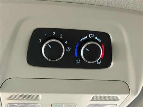 Used 2023 Ford Transit 350 XLT image 23