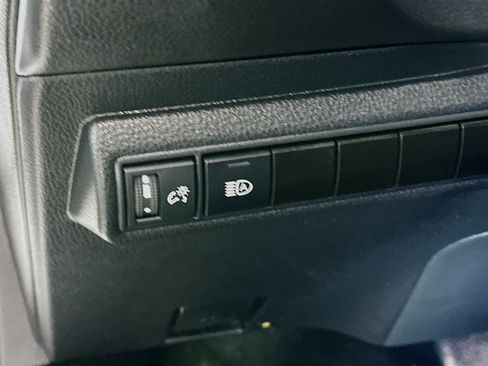 Used 2024 Toyota Corolla LE image 16