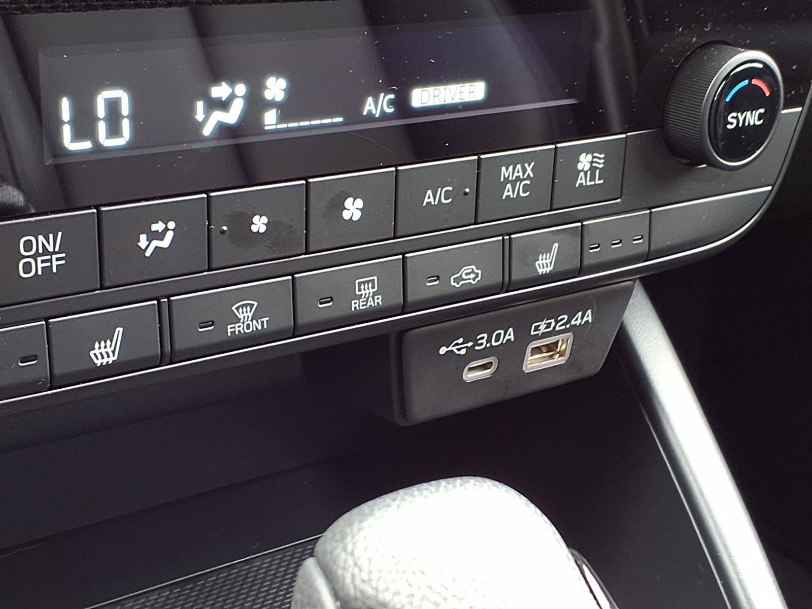 Certified 2026 Subaru Outback Premium AWD/4WD image 11