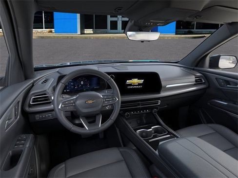 New 2026 Chevrolet Traverse LT w/ Driver Confidence Package image 15