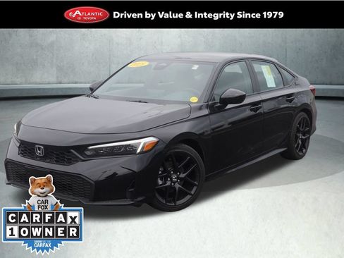 Used 2025 Honda Civic Sport image 1