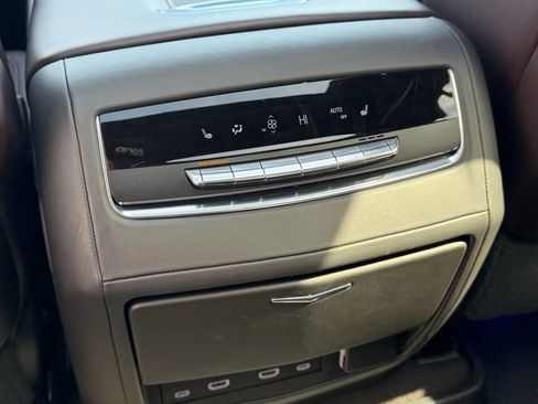 Used 2022 Cadillac Escalade Premium Luxury Platinum w/ LPO, Floor Liner Package image 29