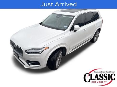 Used 2023 Volvo XC90 B6 Ultimate w/ Lounge Package image 10