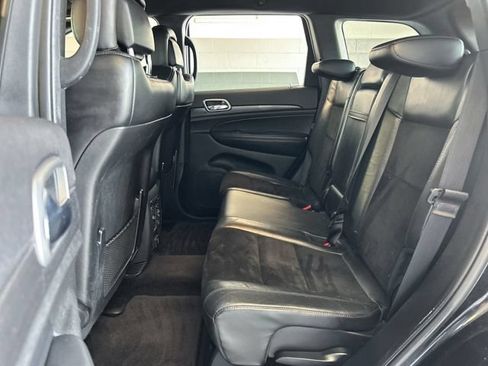 Used 2018 Jeep Grand Cherokee Altitude AWD/4WD image 16