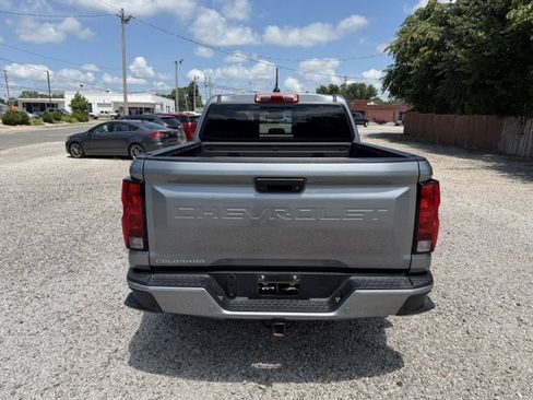 Used 2025 Chevrolet Colorado LT w/ Advanced Trailering Package AWD/4WD image 4