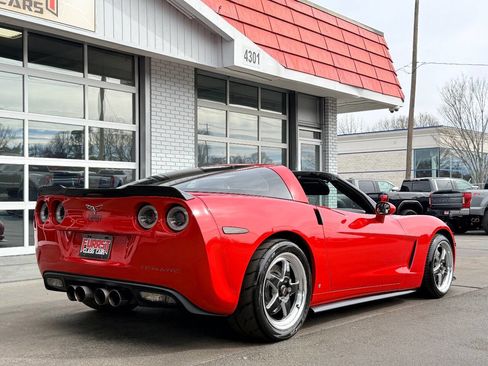 Used 2006 Chevrolet Corvette Coupe w/ Performance Package image 10