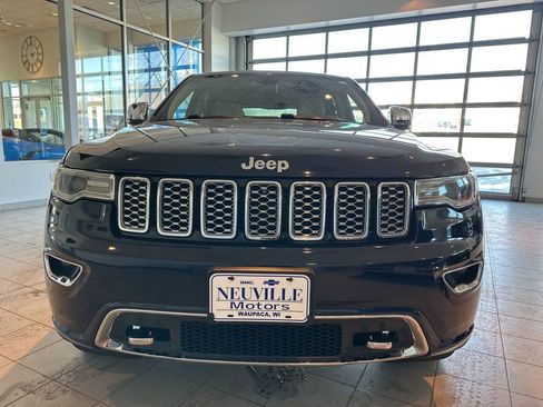 Used 2017 Jeep Grand Cherokee Overland image 8
