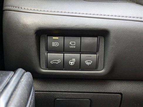 Used 2020 Toyota Highlander Platinum image 10