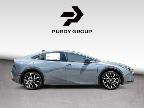 New 2026 Toyota Prius Plug-In Hybrid FWD image 9