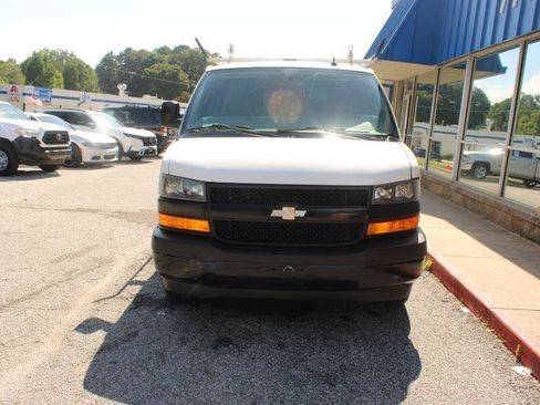 Used 2021 Chevrolet Express 2500 w/ Driver Convenience Package RWD image 2