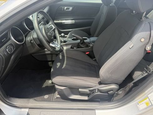 Used 2020 Ford Mustang Coupe RWD image 18