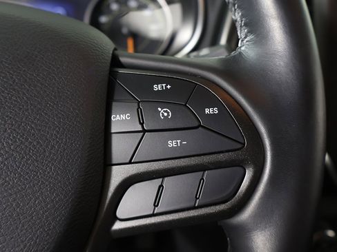 Used 2019 Jeep Cherokee Trailhawk w/ Cold Weather Group image 41