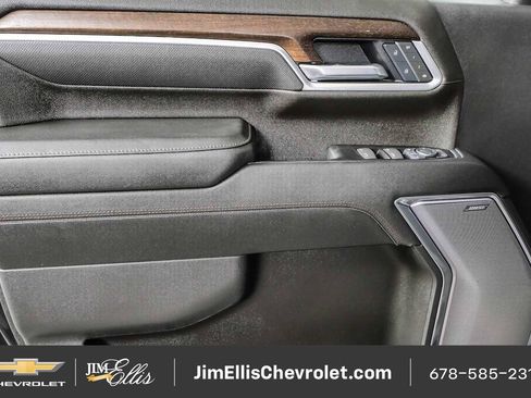 Certified 2025 Chevrolet Silverado 2500 High Country w/ High Country Premium Package AWD/4WD image 6