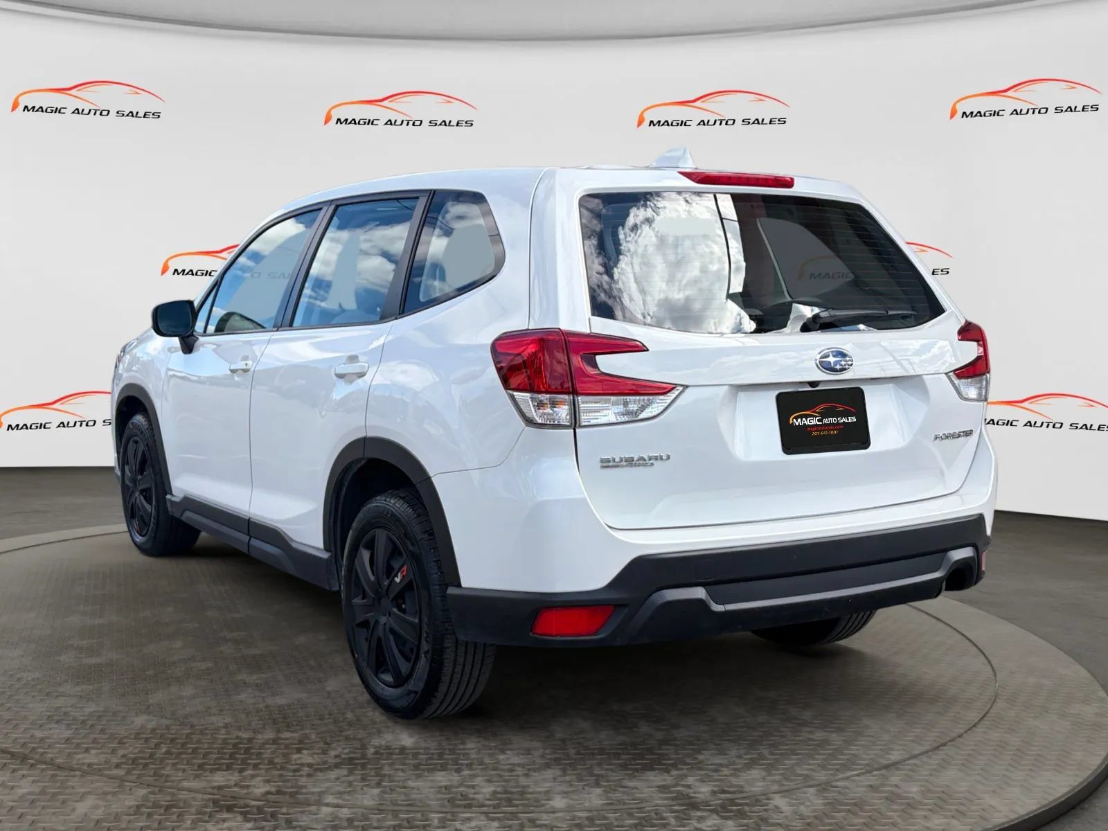 Used 2022 Subaru Forester AWD/4WD image 8