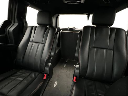 Used 2019 Dodge Grand Caravan GT FWD image 19
