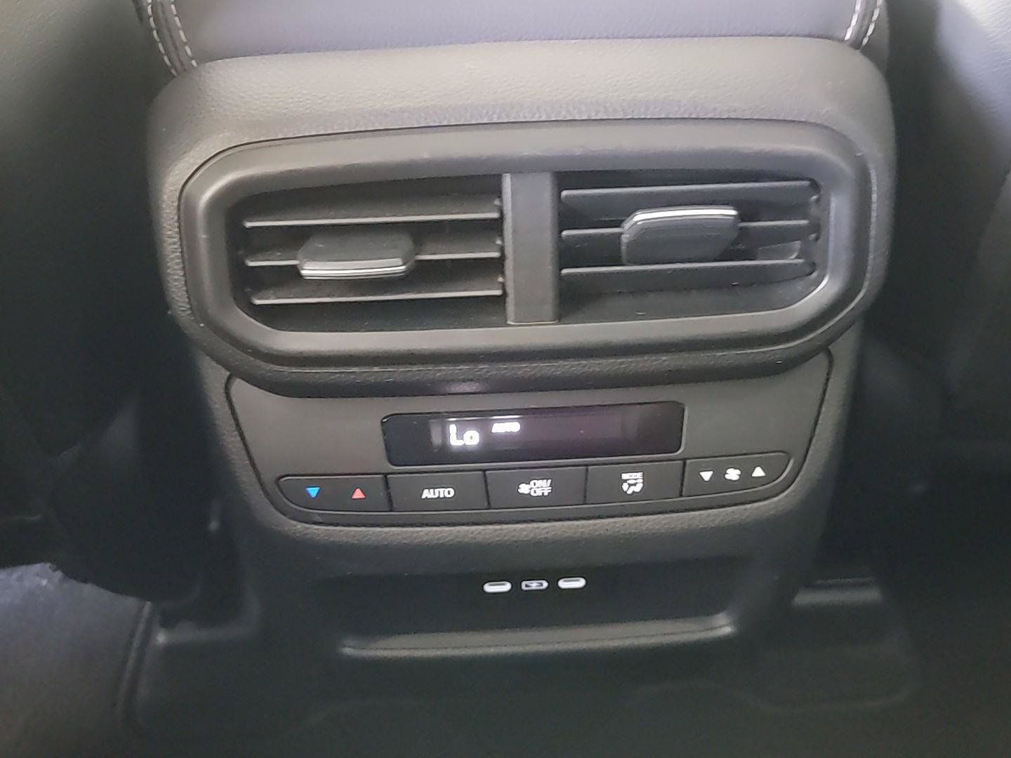 Certified 2024 Honda Pilot Touring image 22