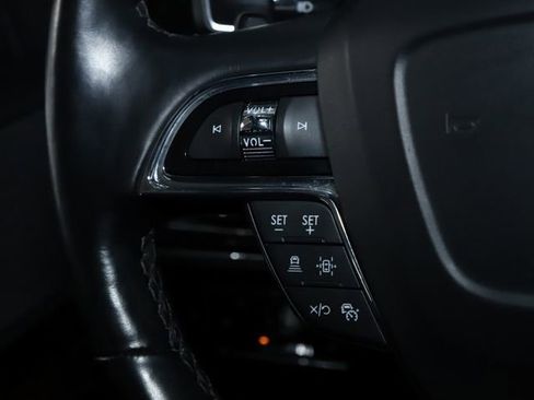 Used 2024 Lincoln Navigator Reserve image 24