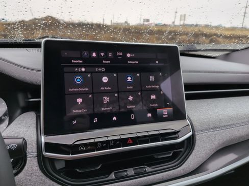 Used 2024 Jeep Compass Latitude image 23