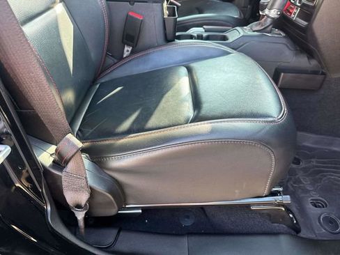 Used 2022 Jeep Wrangler Unlimited Rubicon image 13