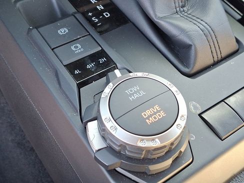 Certified 2025 Toyota Tacoma TRD Sport image 24