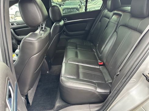 Used 2013 Lincoln MKS image 16