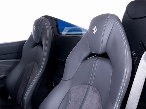 Used 2023 Ferrari F8 Tributo image 20