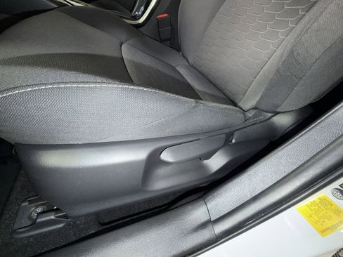 Used 2022 Toyota Corolla SE image 14