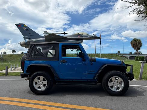 Used 2016 Jeep Wrangler Sport w/ Quick Order Package 24S AWD/4WD image 1