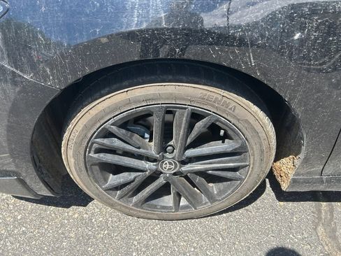 Used 2025 Toyota Camry SE FWD image 31