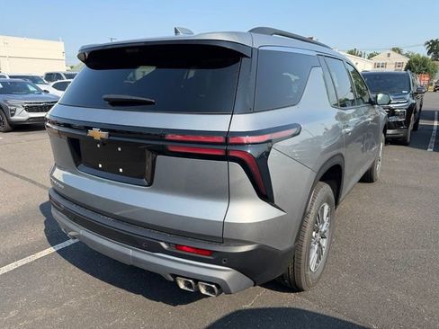 New 2026 Chevrolet Traverse LT w/ Driver Confidence Package FWD image 9