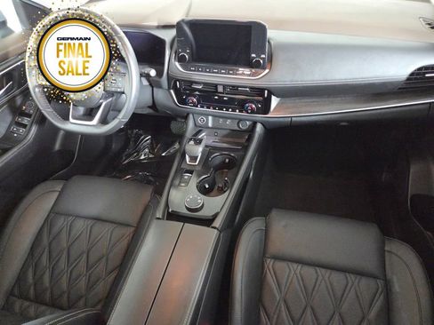 Used 2022 Nissan Rogue Platinum w/ Head-Up Display Package image 25