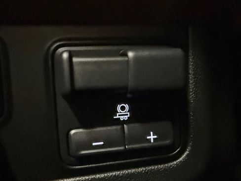 Used 2024 Chevrolet Tahoe High Country RWD image 36